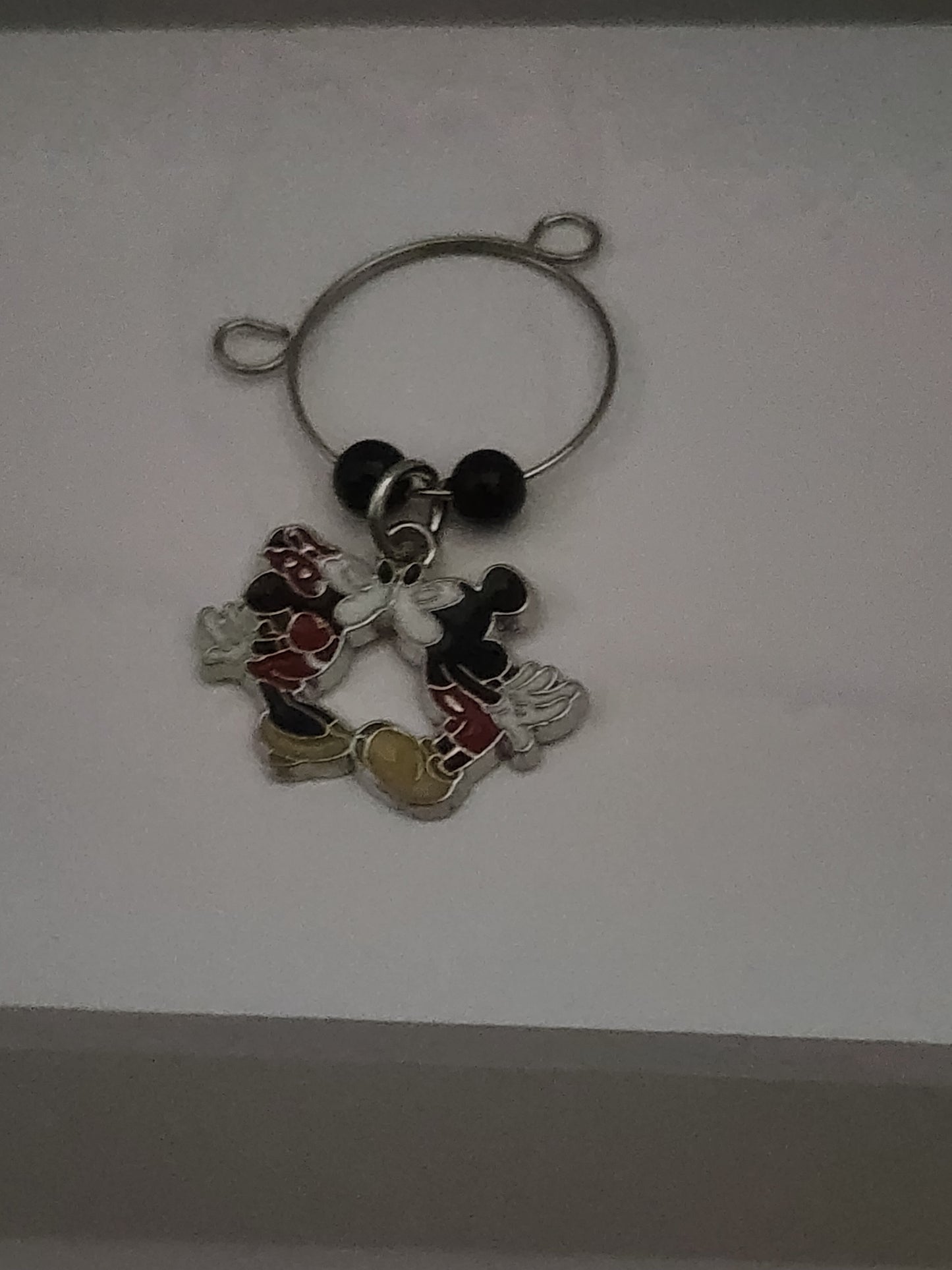 Mickey-Minnie Kiss Wine Ring