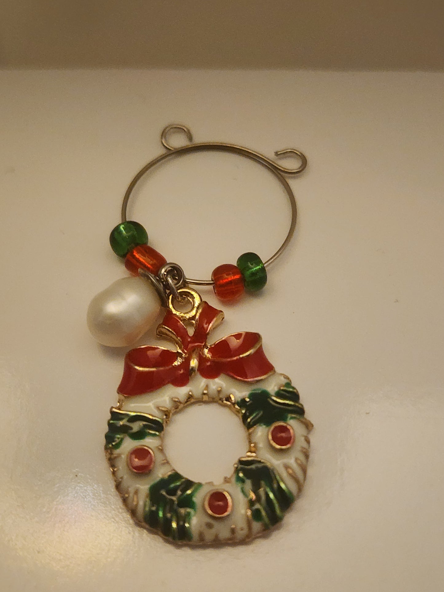 Holiday Wreath Wine Ring