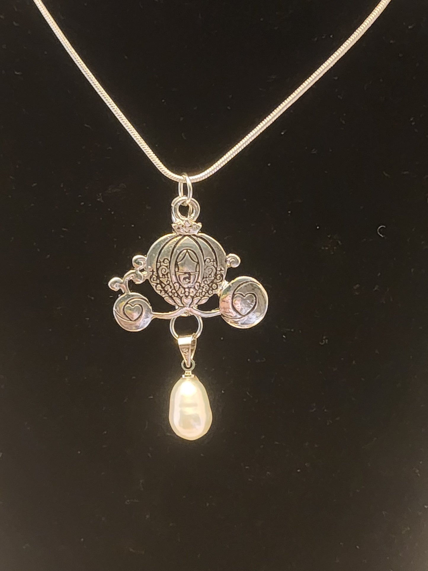 Princess Carriage Pearl Necklace